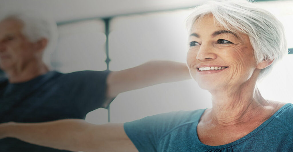 Ostéopathie pour seniors, soin personnalisé pour soulager douleurs articulaires.